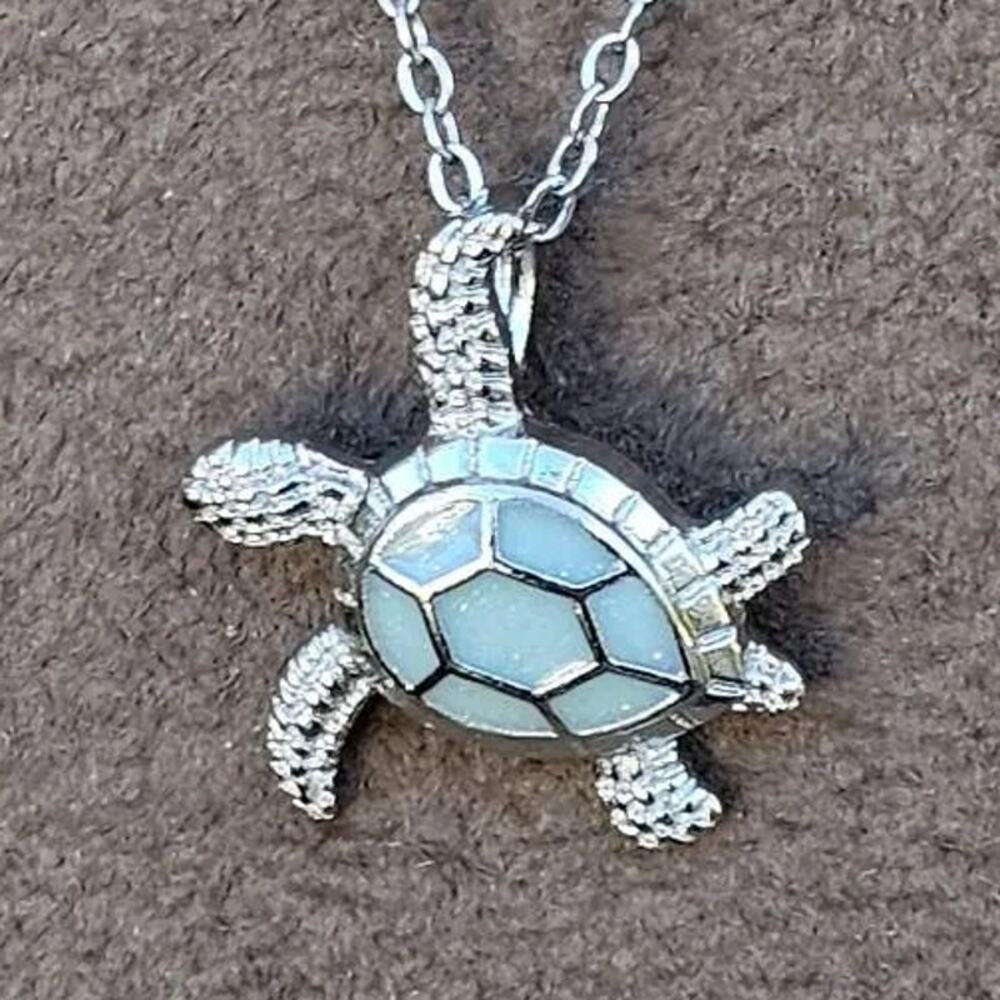 Sea Turtle Earring and Necklace Set - Picture 4 of 7